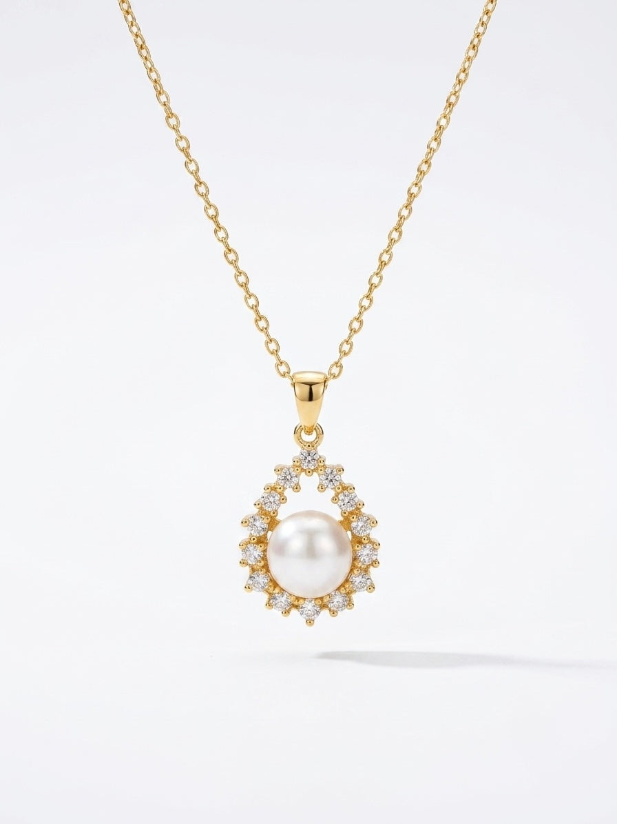 Freshwater pearl halo pendant necklace