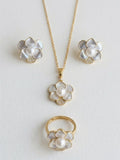 Camellia freshwater pearl set in gold tone: pendant necklace, stud earrings and ring