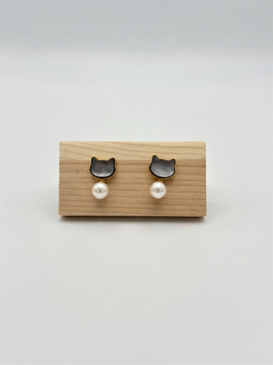 Gold-tone cat stud earrings with grey inlay and freshwater pearls