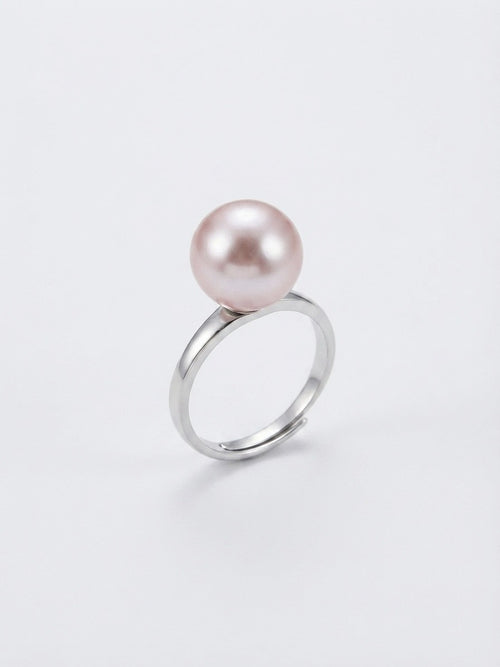 Classic lavender pearl solitaire ring in 925 silver on a white background