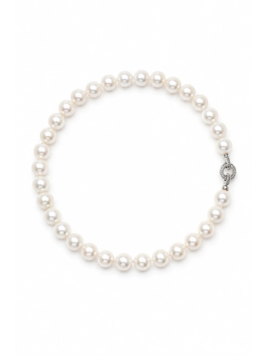 White freshwater pearl necklace from the matching set