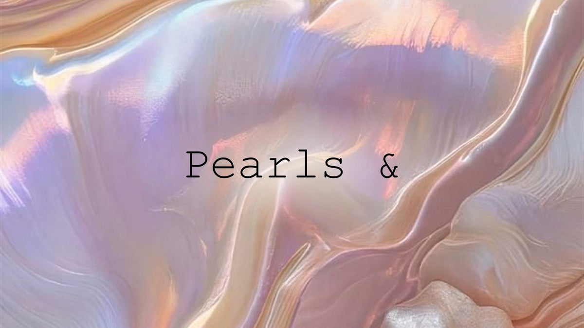 Pearls & logo on soft mother-of-pearl nacre