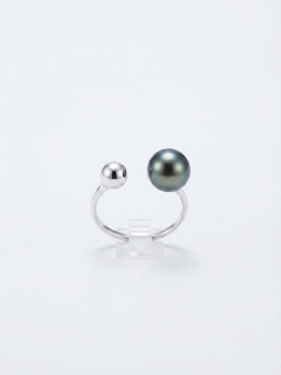 Tahitian pearl and silver ball open ring in 925 sterling silver, front view