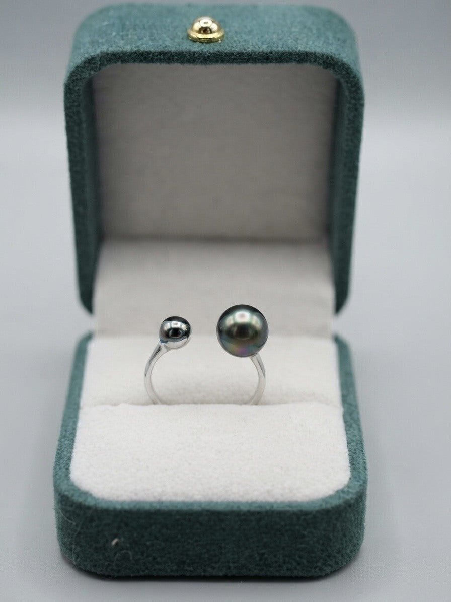 Tahitian pearl open ring in a gift box